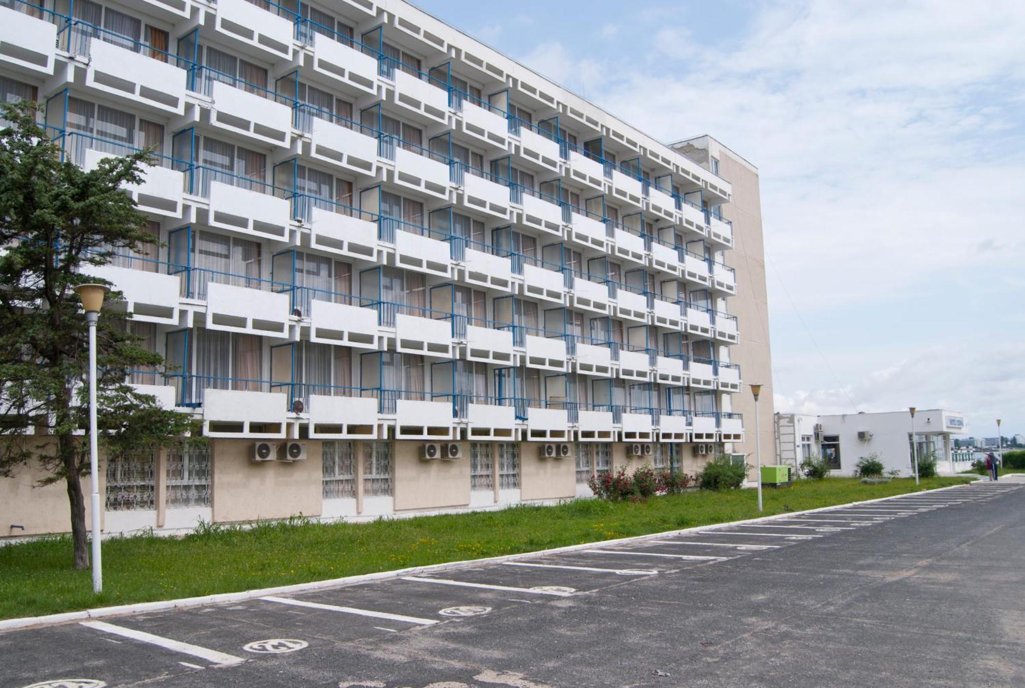 Hotel Cerna Saturn Exterior foto