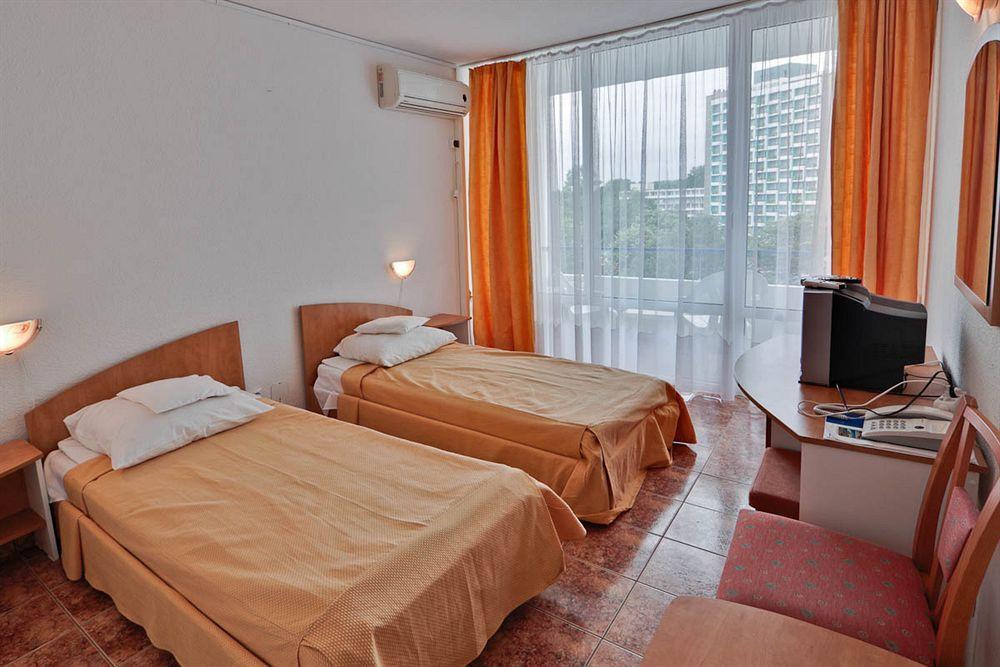 Hotel Cerna Saturn Exterior foto
